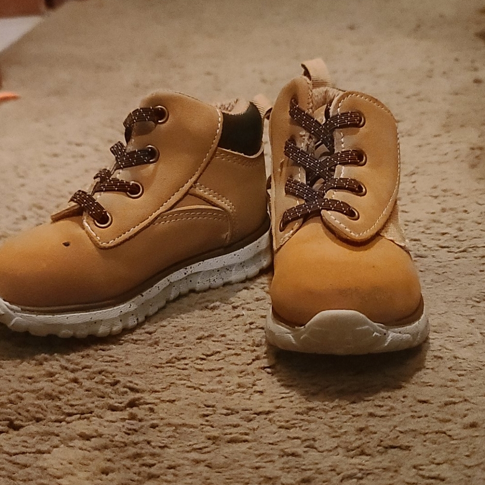 Toddler shoes